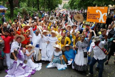 Canoafolk en el carnaval de las culturas 2017